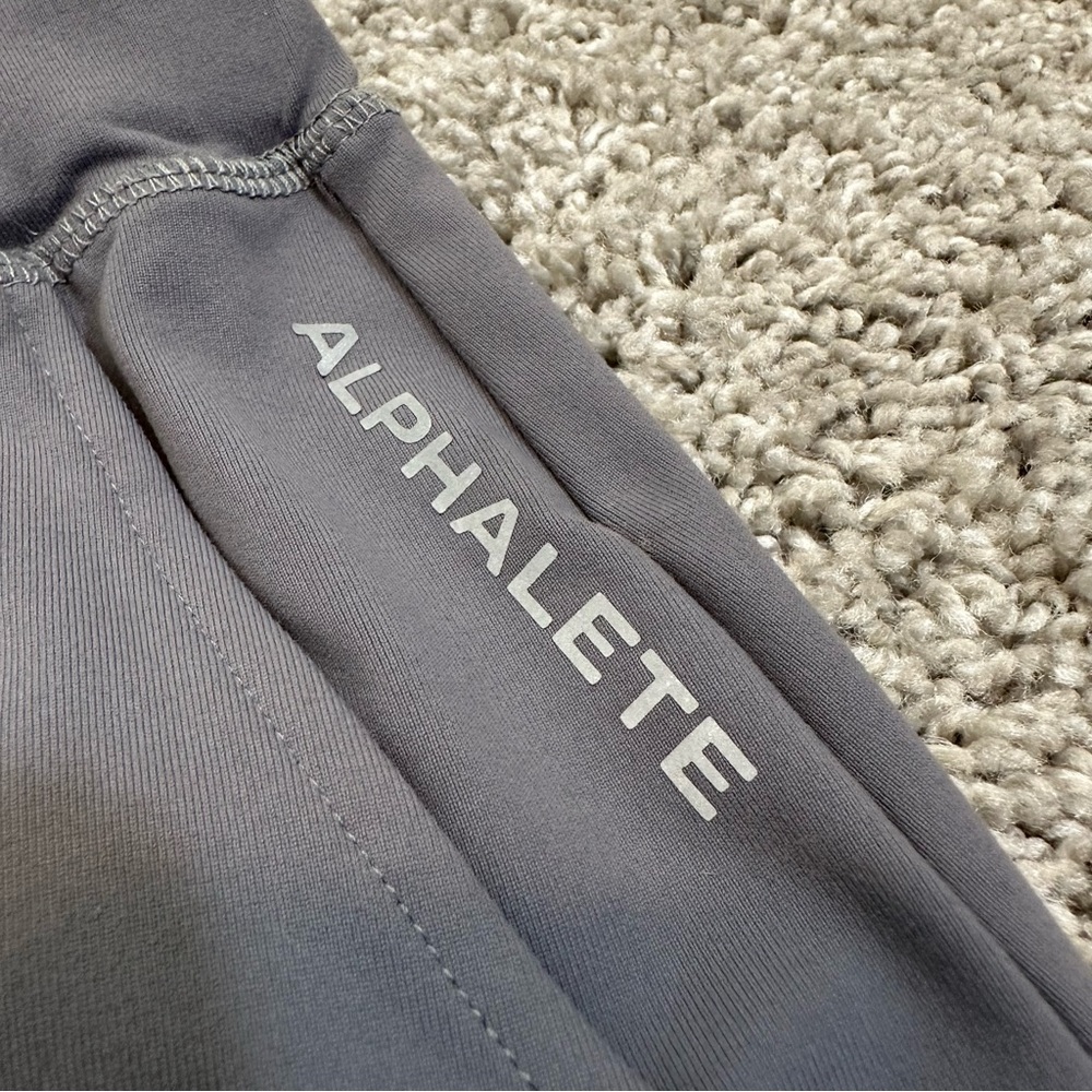 Alphalete Gray Jogger Sweatpants Women's Size S - Picture 2 of 8